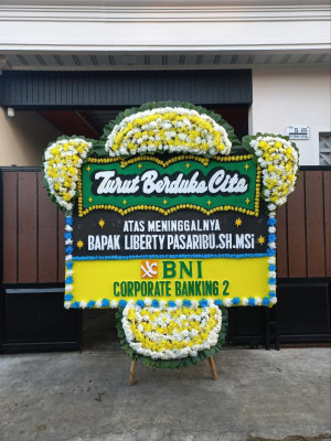 Papan Bunga Duka di Gunungsitoli Idanoi