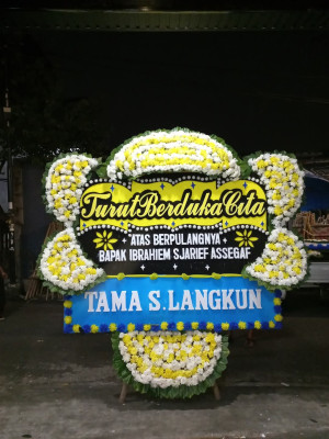 Papan Bunga Duka di Gunungsitoli Idanoi